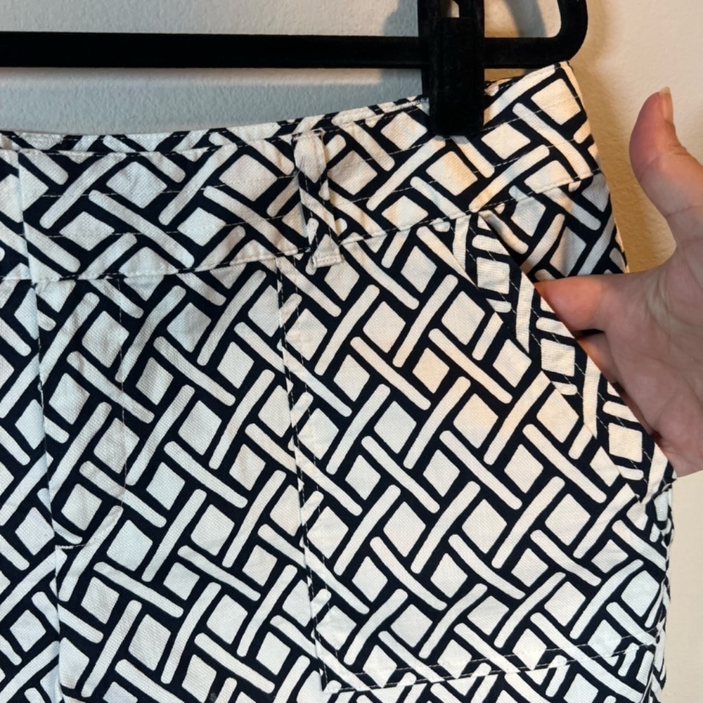 Banana Republic 4.5" Cotton Geometric Print Shorts Black White Coastal NEW Sz 12 - Picture 5 of 12